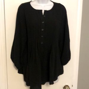 Ladies black blouse size large Max Studio